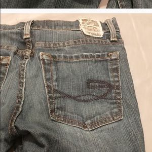 Chip & Pepper Nik raw hem low rise jeans